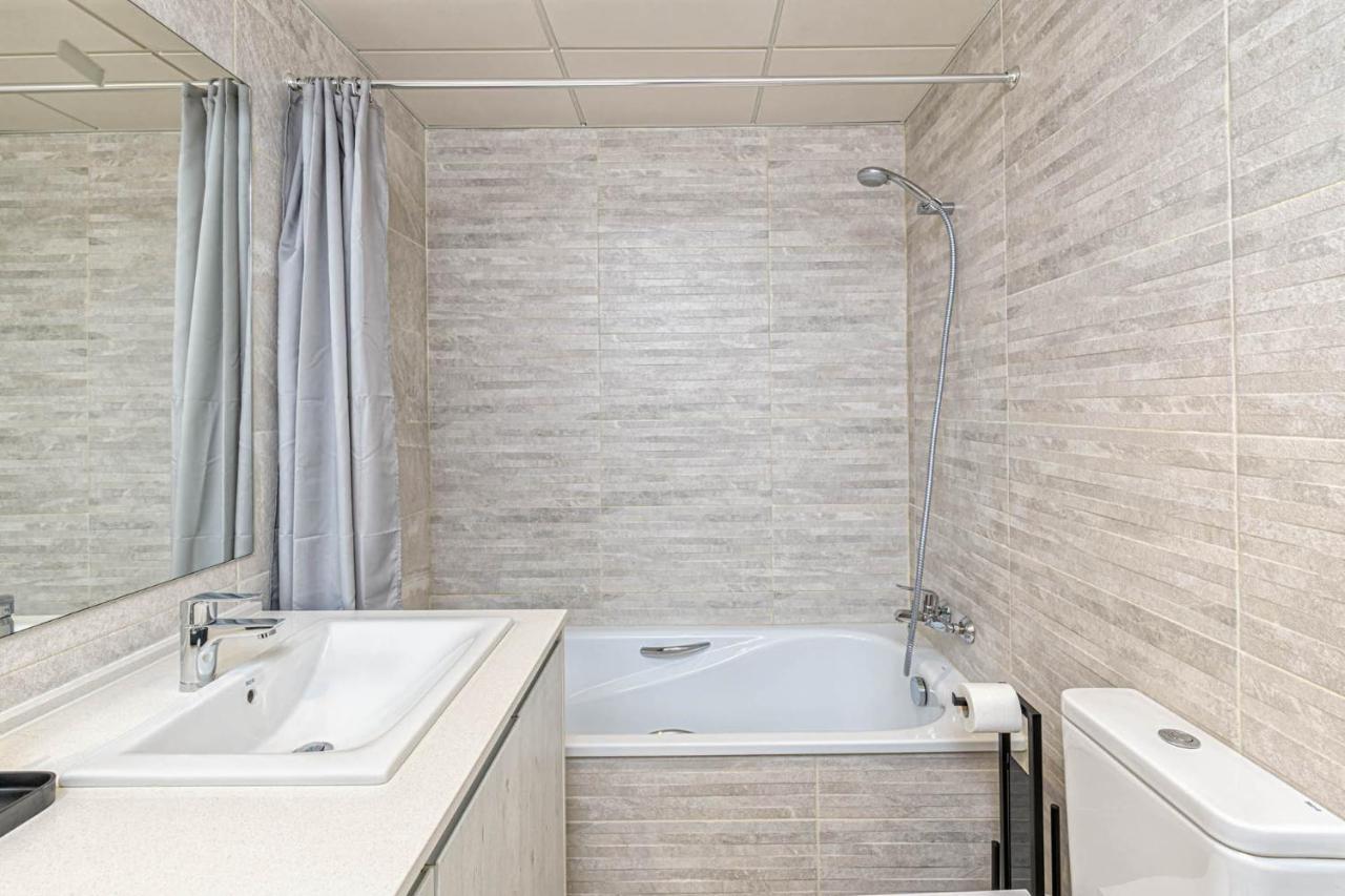 Constancia Apartment In Malaga By Solaga Holiday Homes المظهر الخارجي الصورة